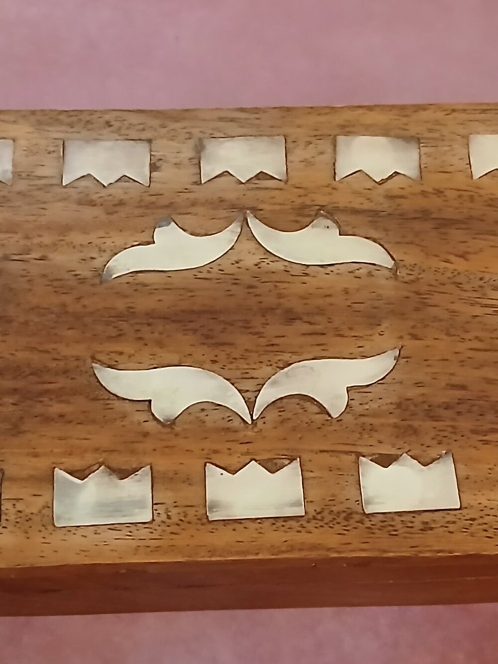 Vintage Wooden Trinket Box with Brass Inlay - Picture 8 of 10